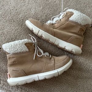 Sorel Explorer Next Carnival Waterproof Women's Boots / Pink Label / size 7